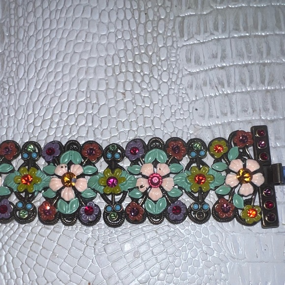Vintage MX by Michael Morrison Enamel & Crystal Scrolled cherub Bracelet - Picture 4 of 9
